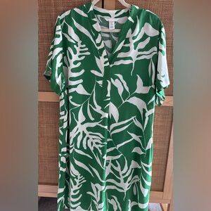 H&M summer or vacation dress, size S.  NWOT.  Runs a bit big.
